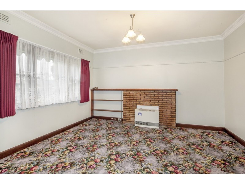 13 Alexandra Street, Sebastopol VIC 3356