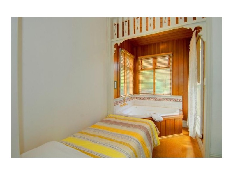 3 Queen Street and 34 Hopetoun Street, Ballarat VIC 3350