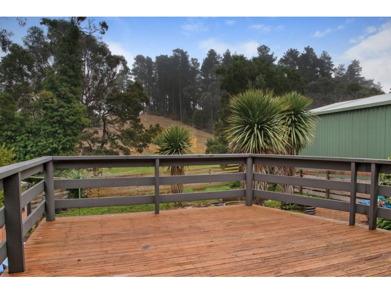 40 Landale Avenue, Mount Clear VIC 3350