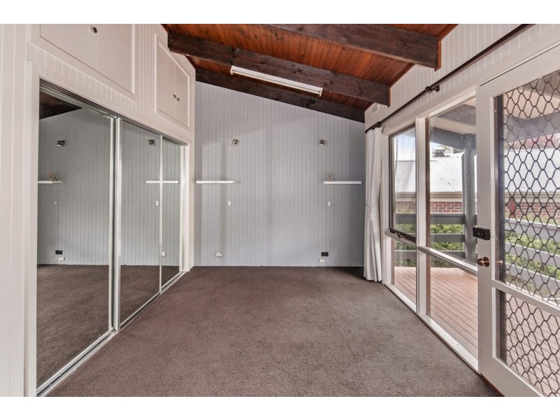 40 Landale Avenue, Mount Clear VIC 3350