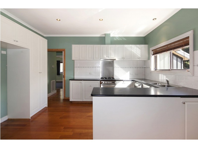 1/332a Albert Street, Sebastopol VIC 3356