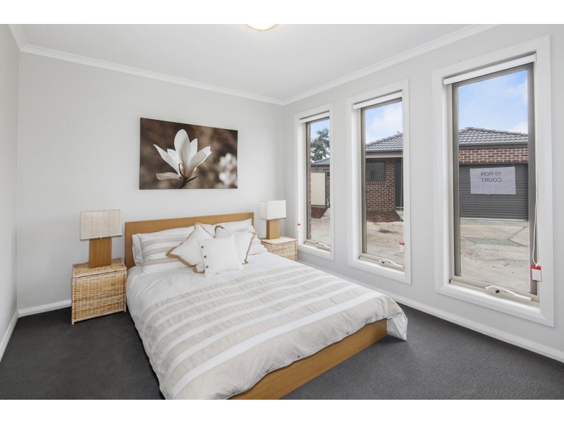 13 Ron Court, Ballarat VIC 3350