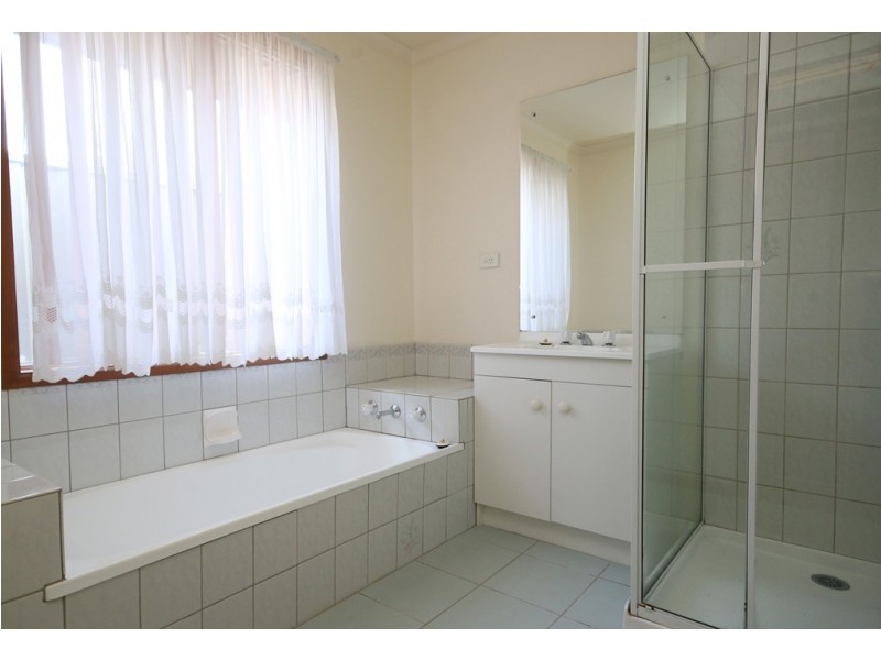 29 Hume Crescent, Alfredton VIC 3350