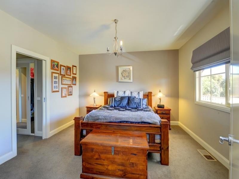 58 O’Farrell Court, Cambrian Hill VIC 3352