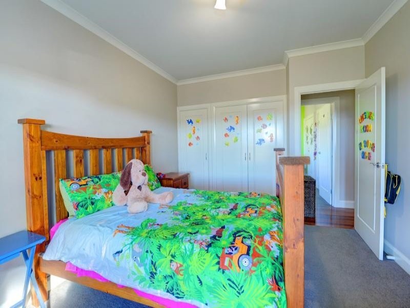 58 O’Farrell Court, Cambrian Hill VIC 3352