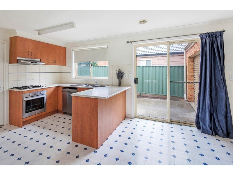 5 Domain Gardens, Sebastopol VIC 3356