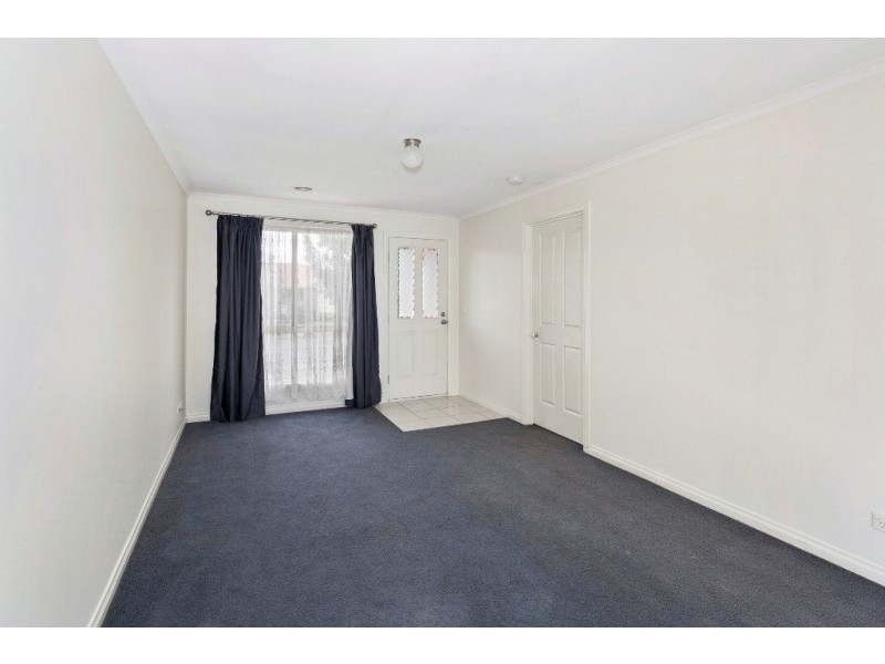 5 Domain Gardens, Sebastopol VIC 3356