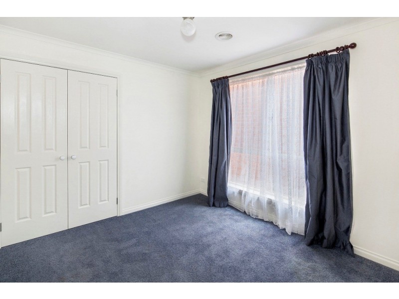 5 Domain Gardens, Sebastopol VIC 3356