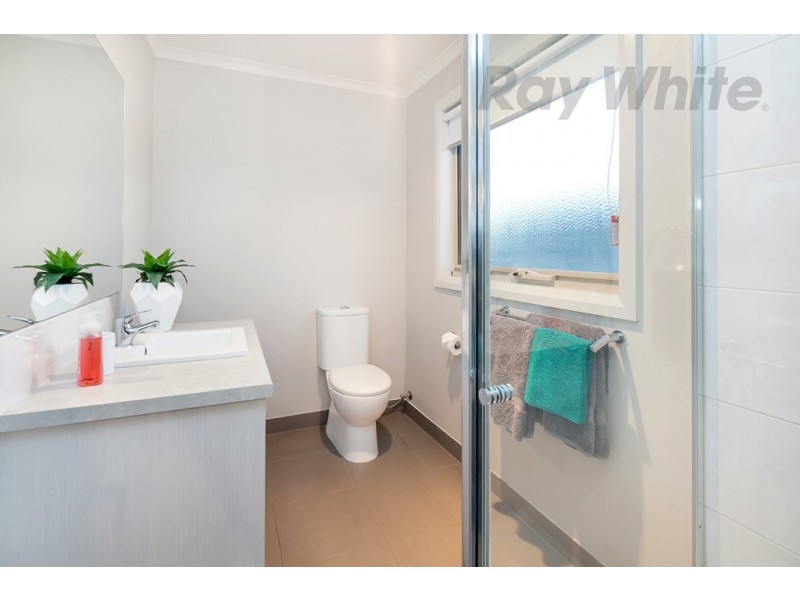 21 Ron Court, Canadian VIC 3350