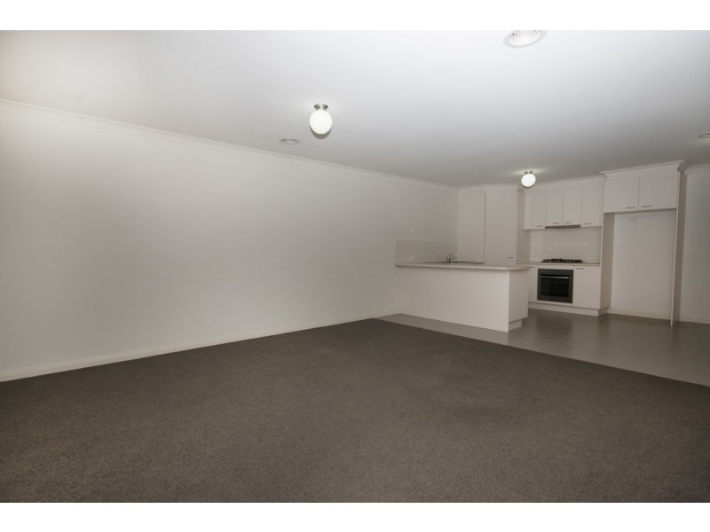17 Yarra Park Drive, Sebastopol VIC 3356