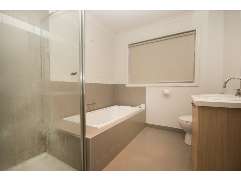 17 Yarra Park Drive, Sebastopol VIC 3356