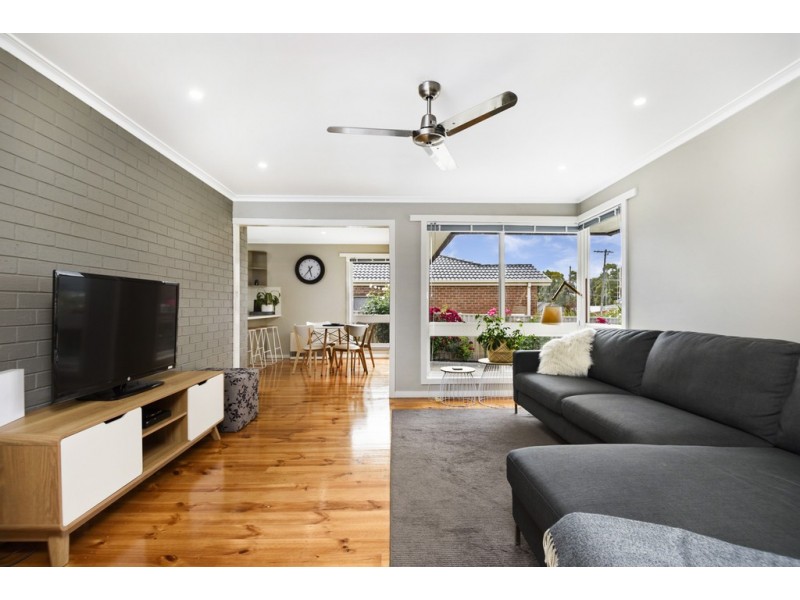 4 Maxlyn Avenue, Ballarat East VIC 3350