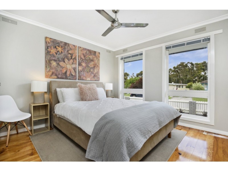 4 Maxlyn Avenue, Ballarat East VIC 3350