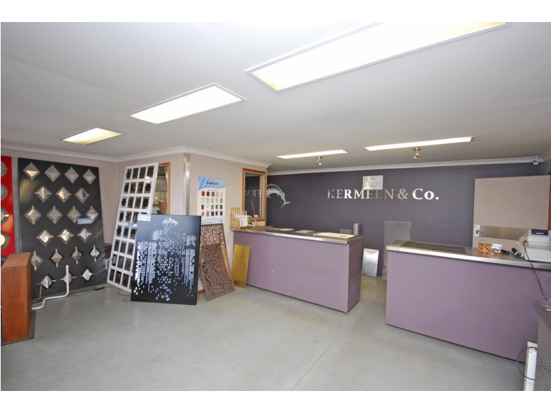 706 Creswick Road, Wendouree VIC 3355