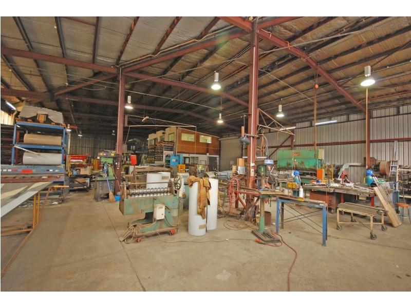 706 Creswick Road, Wendouree VIC 3355