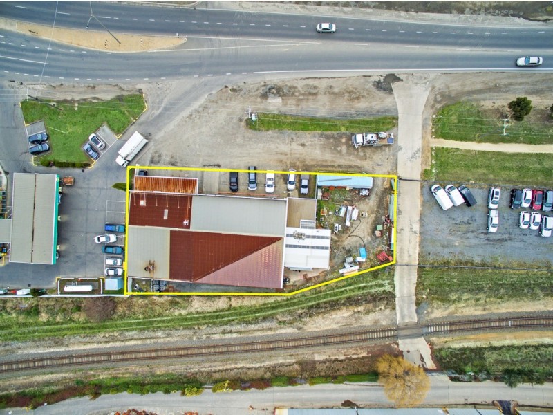 706 Creswick Road, Wendouree VIC 3355