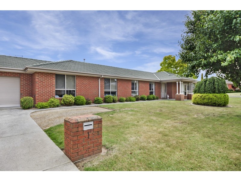 1 Ashford Court, Invermay Park VIC 3350