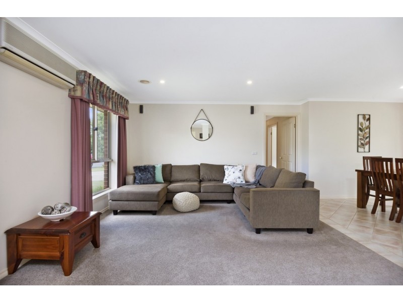 1 Ashford Court, Invermay Park VIC 3350