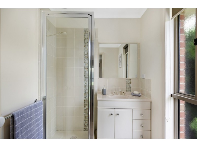 1 Ashford Court, Invermay Park VIC 3350