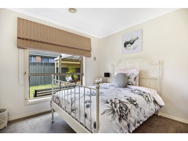 1 Ashford Court, Invermay Park VIC 3350