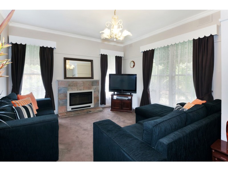 41 Maple Avenue, Wendouree VIC 3355