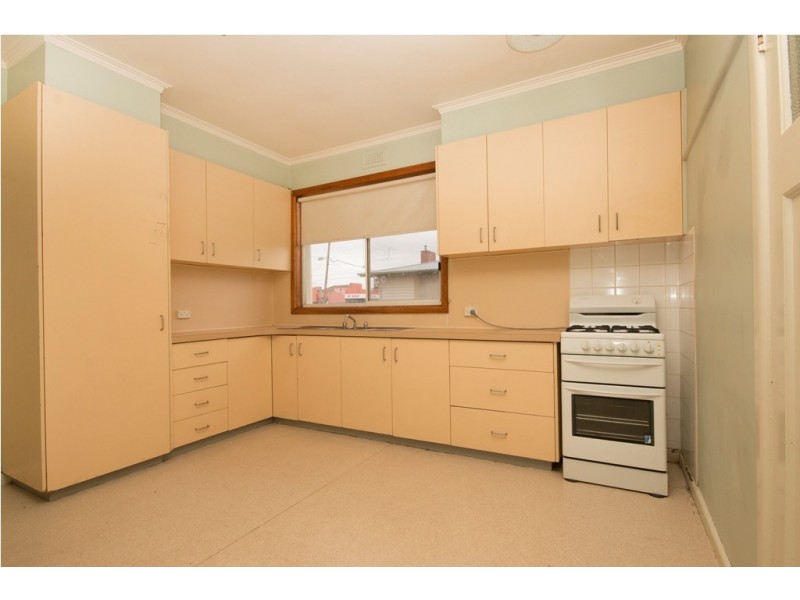 6 Violet Grove, Wendouree VIC 3355