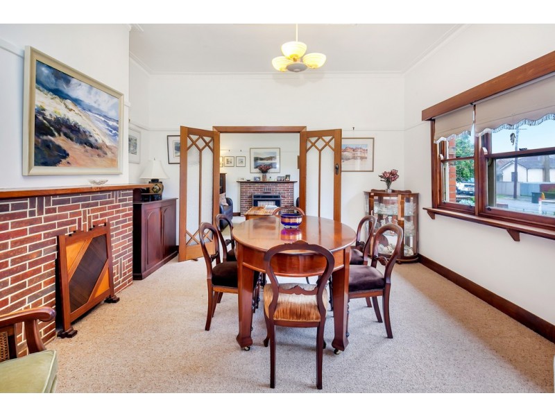 8 Duke Street, Newington VIC 3350