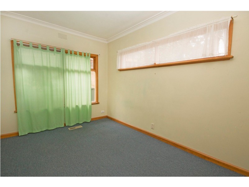 106 Lylia Avenue, Mount Clear VIC 3350