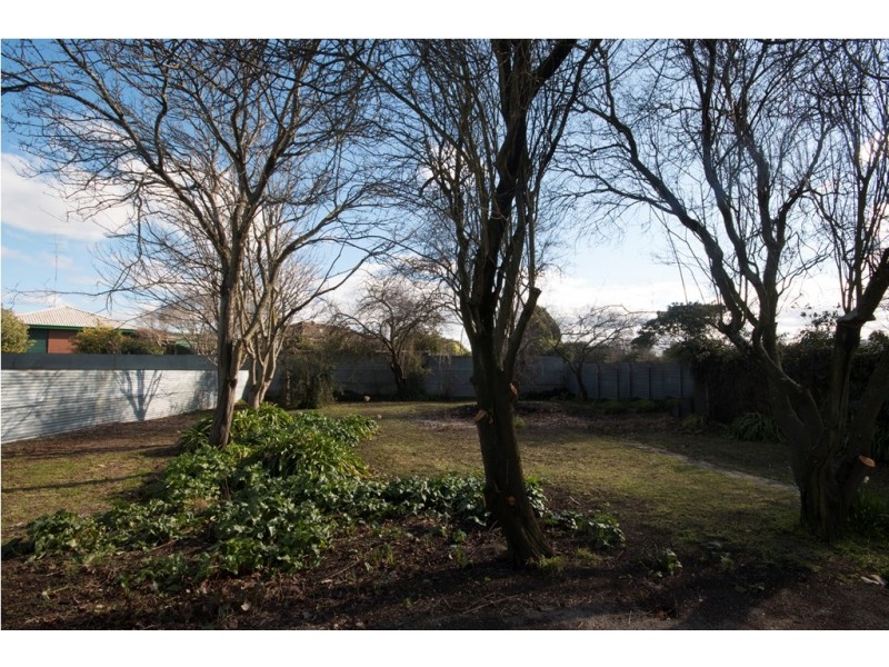 16 Albert Street, Sebastopol VIC 3356