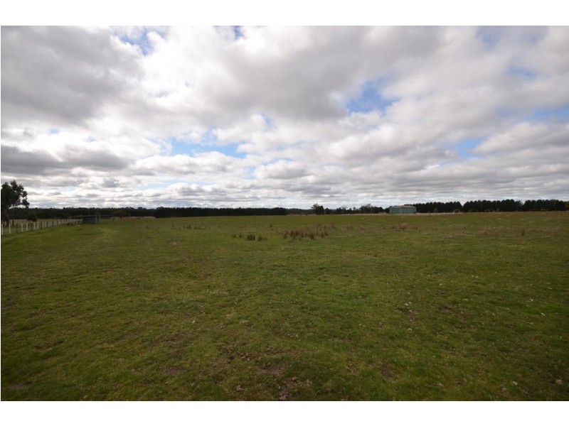 CA 16 Horsecrafts Road, Lal Lal VIC 3352