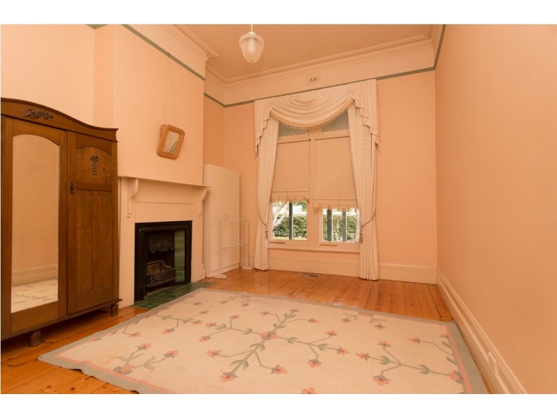 18 Frank Street, Ballarat Central VIC 3350