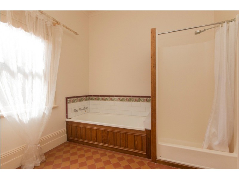 18 Frank Street, Ballarat Central VIC 3350