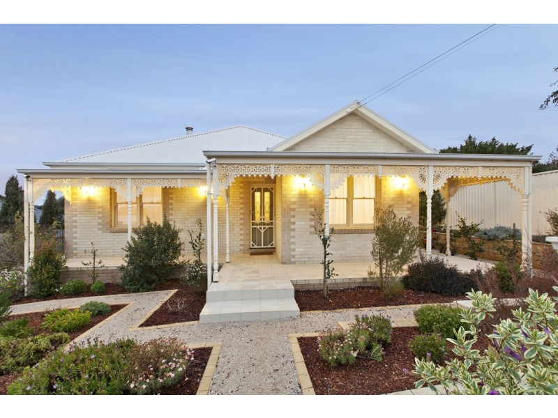 6 Gray Street, Ballarat East VIC 3350