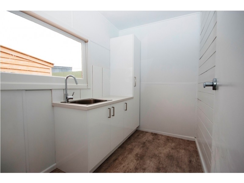 304 Pleasant Street South, Newington VIC 3350