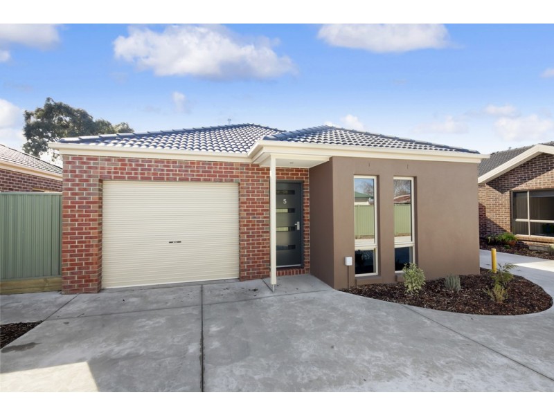 5/4 Wood Street, Soldiers Hill VIC 3350