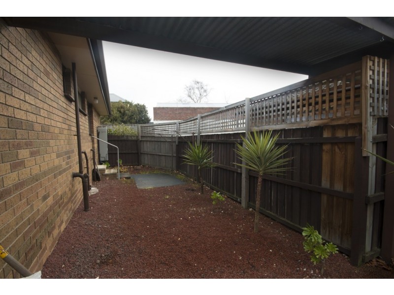 2/207 Errard Street, Ballarat Central VIC 3350