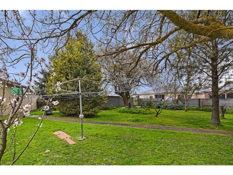 3 Miller Street, Sebastopol VIC 3356