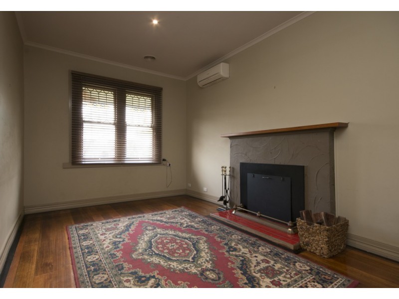 2 Adair Street, Redan VIC 3350