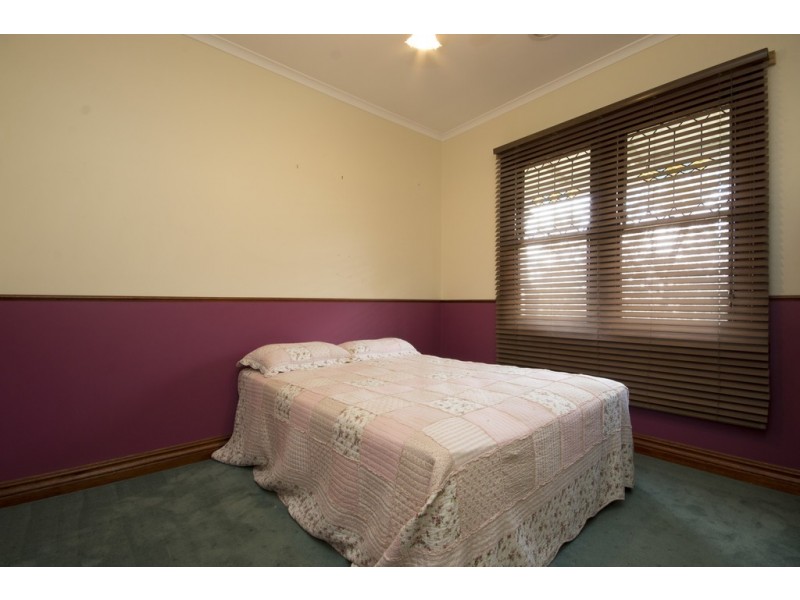 2 Adair Street, Redan VIC 3350