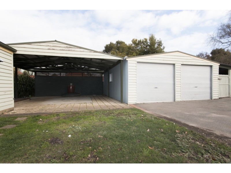 2 Adair Street, Redan VIC 3350