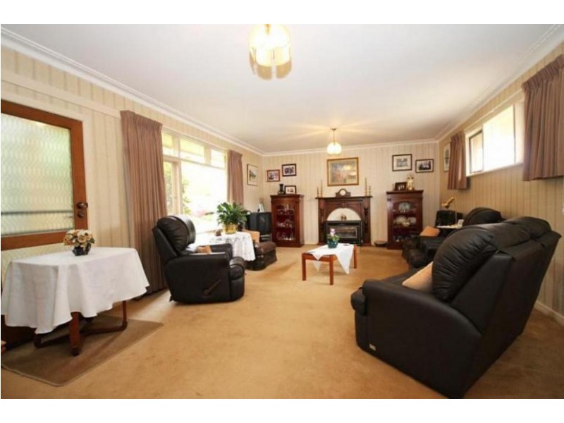 5 El Ramelah Avenue, Wendouree VIC 3355