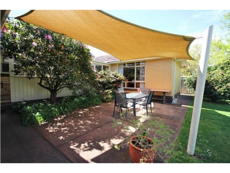 5 El Ramelah Avenue, Wendouree VIC 3355