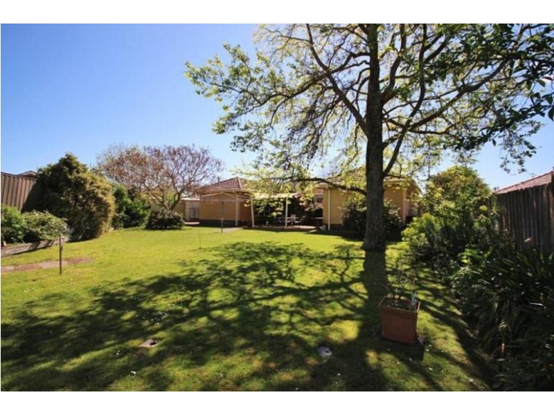 5 El Ramelah Avenue, Wendouree VIC 3355