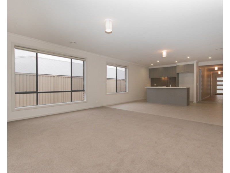 39 Fraser Street, Mount Pleasant VIC 3350