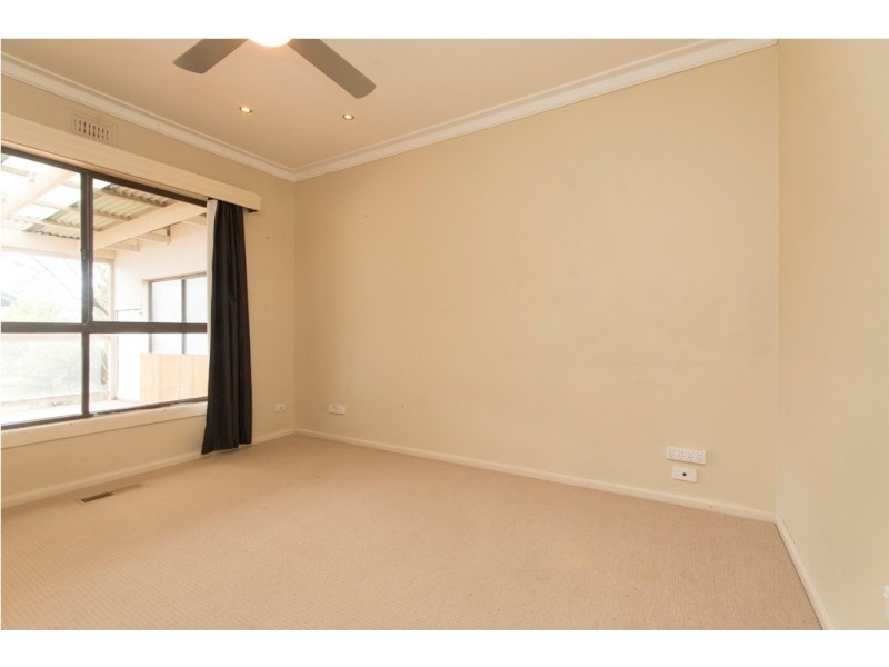 45 Stamford Street, Wendouree VIC 3355