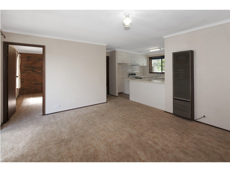 2/14 Recreation Road, Mount Clear VIC 3350