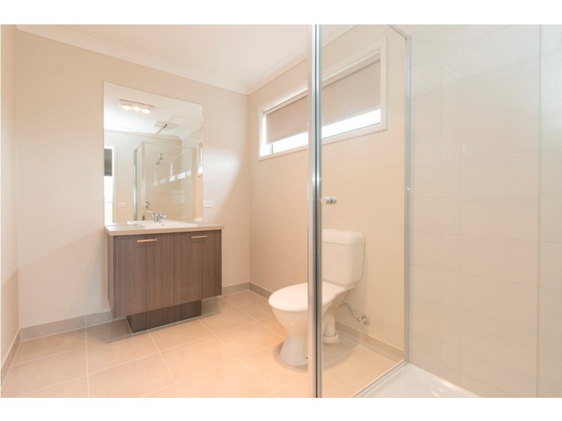 27 Elegante Road, Delacombe VIC 3356