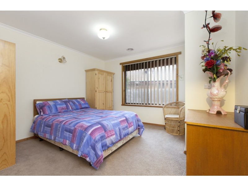 156 Learmonth Road, Wendouree VIC 3355