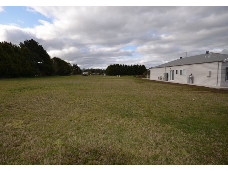 69 Urquhart Street, Gordon VIC 3345