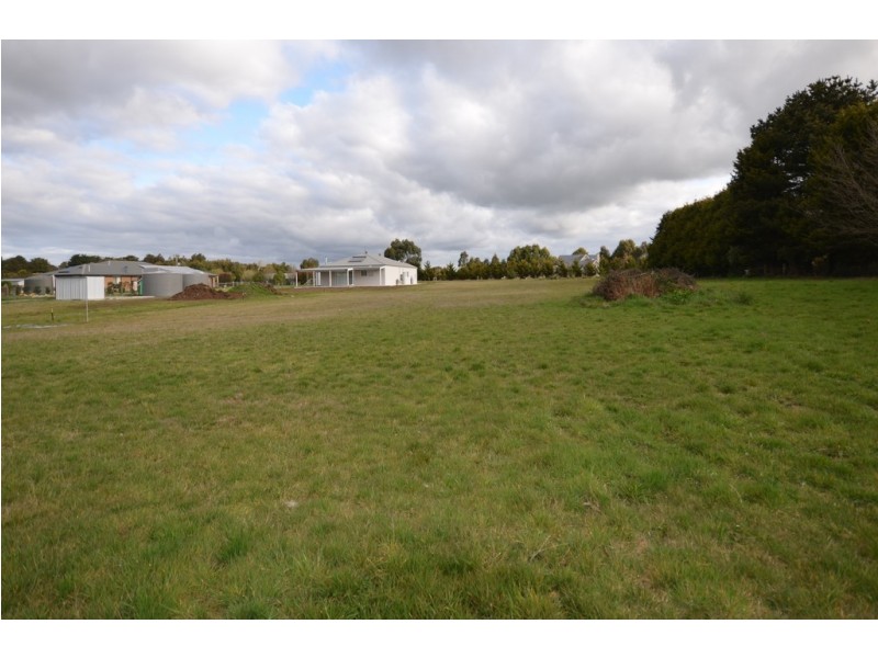 69 Urquhart Street, Gordon VIC 3345